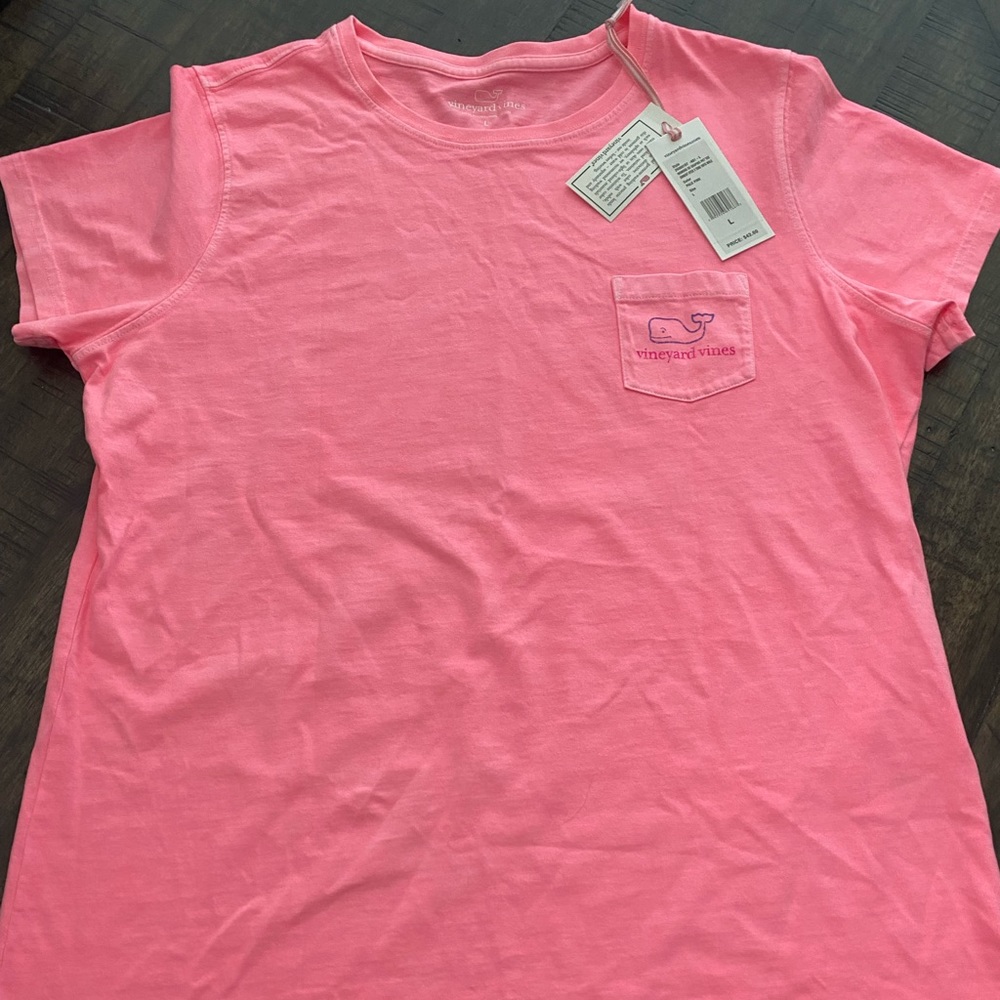 Vineyard Vines womens size L pink tshirt